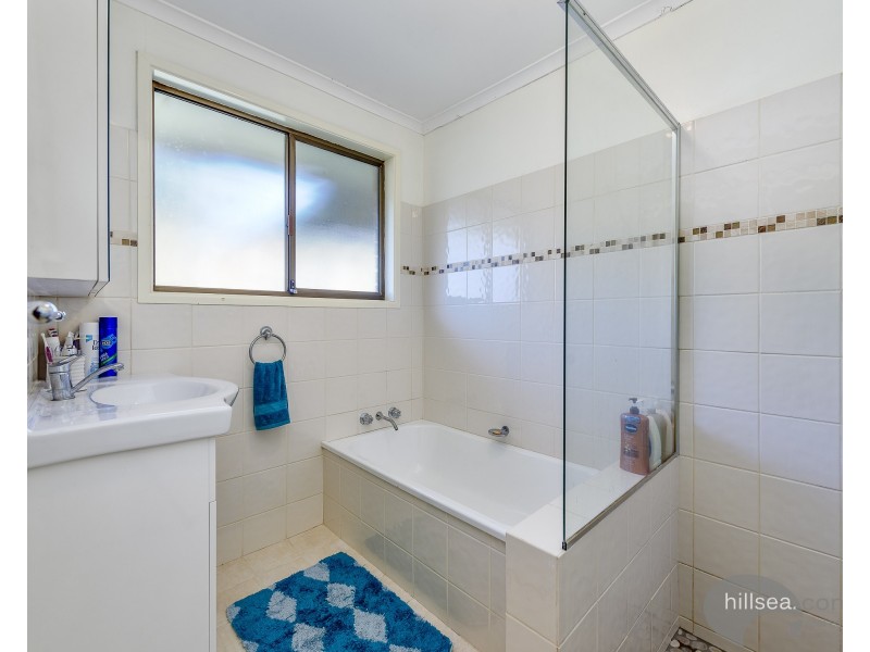 19 Mungala Street, Hope Island QLD 4212