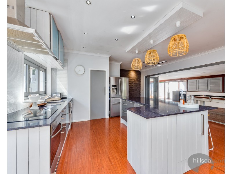 5 Clifton Street, Biggera Waters QLD 4216
