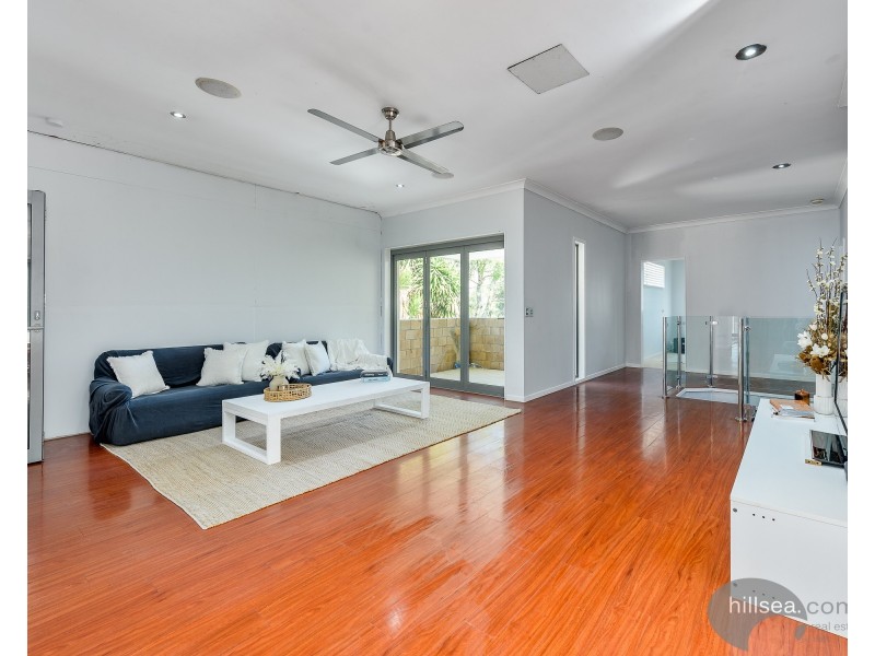 5 Clifton Street, Biggera Waters QLD 4216