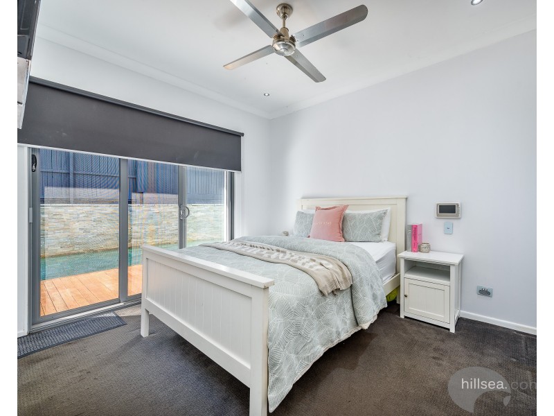 5 Clifton Street, Biggera Waters QLD 4216