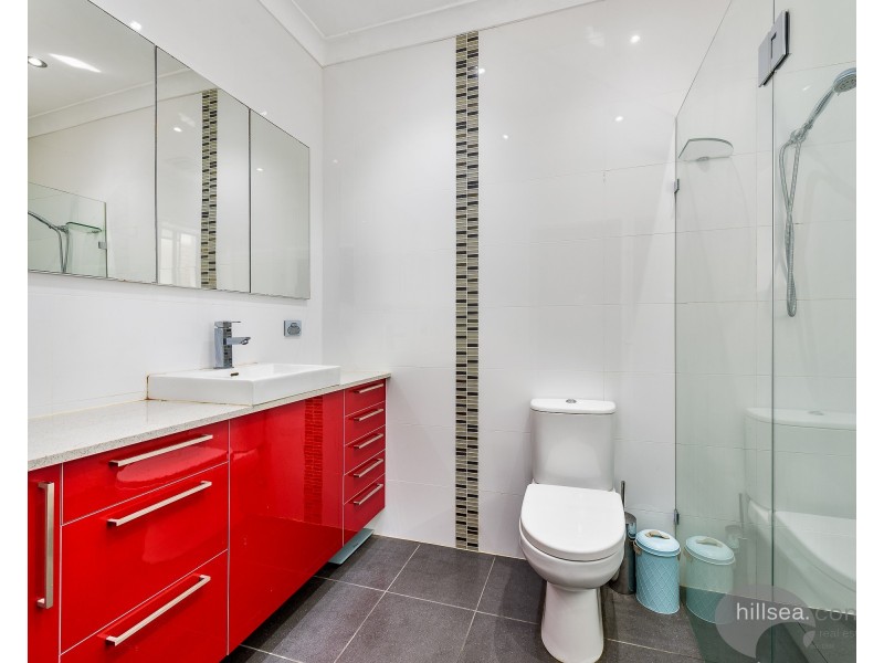 5 Clifton Street, Biggera Waters QLD 4216