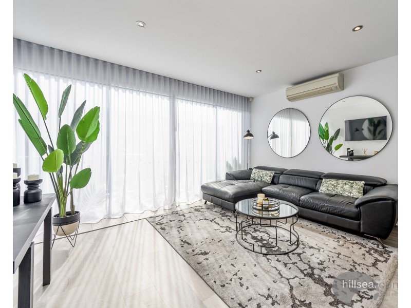 2408/2 Activa Way, Hope Island QLD 4212