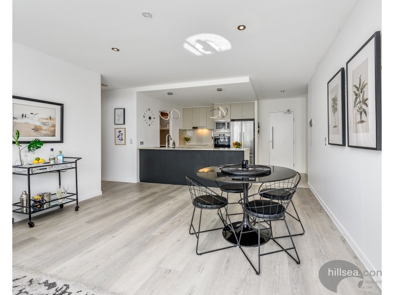 2408/2 Activa Way, Hope Island QLD 4212