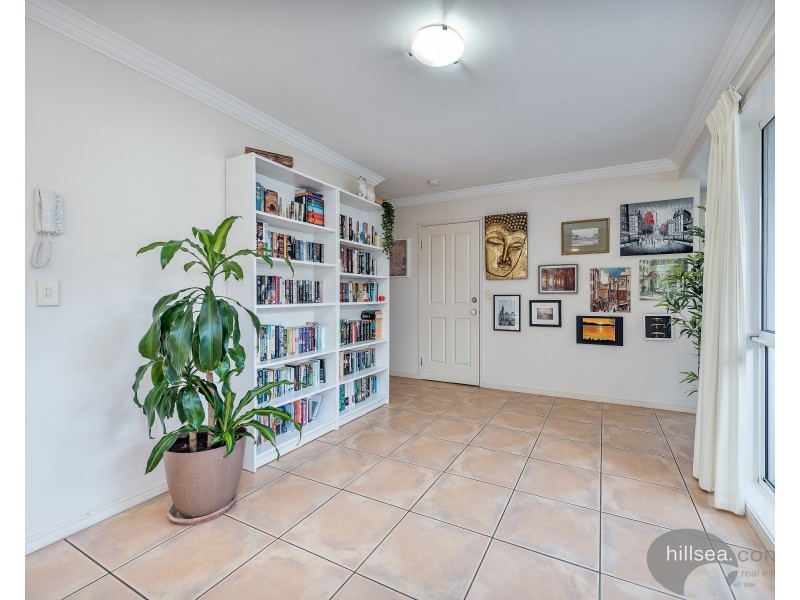 3/82-86 Limetree Parade, Runaway Bay QLD 4216