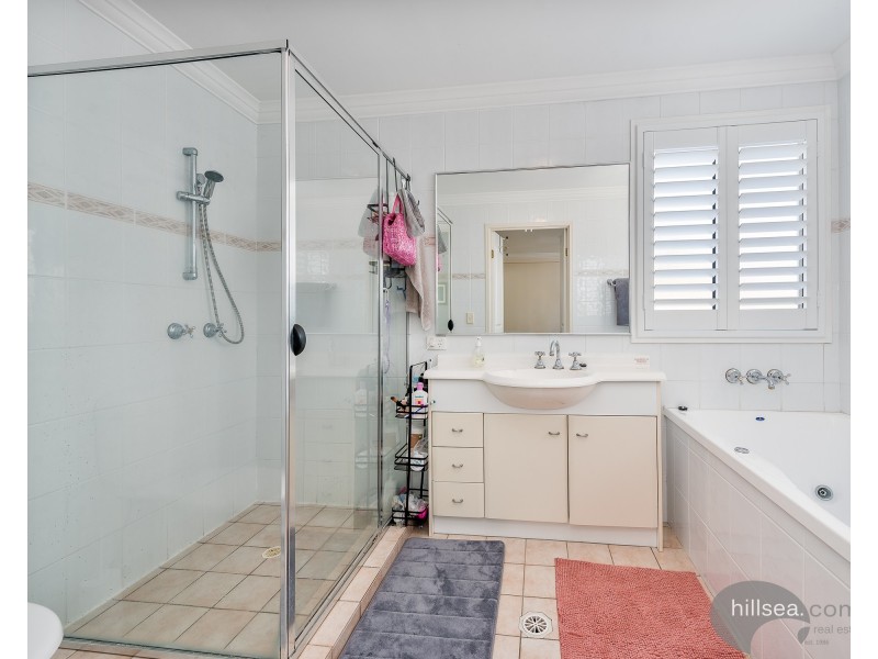3/82-86 Limetree Parade, Runaway Bay QLD 4216