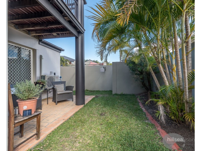3/82-86 Limetree Parade, Runaway Bay QLD 4216