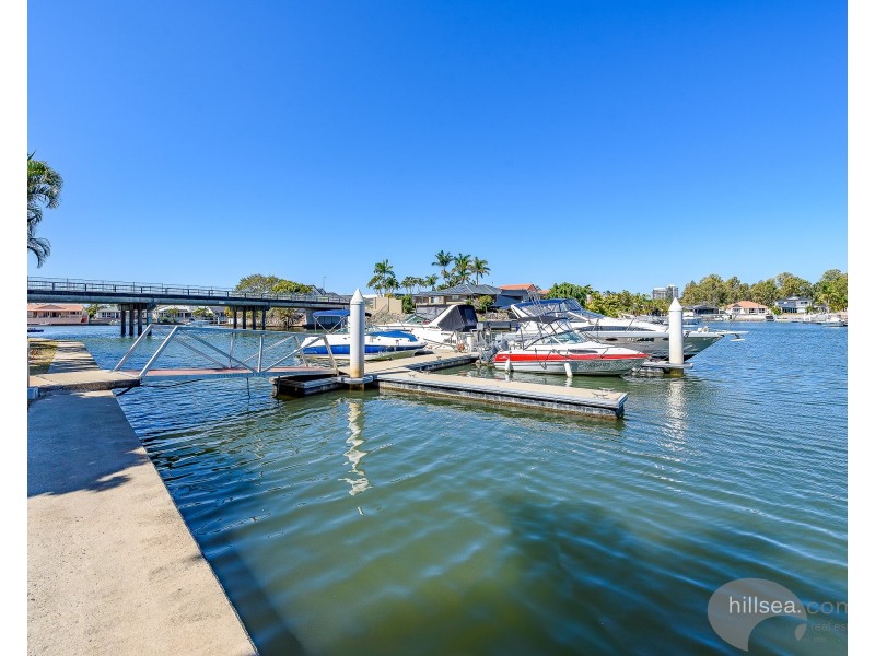 3/82-86 Limetree Parade, Runaway Bay QLD 4216