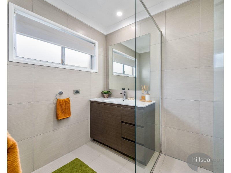 45 Ashbourne Terrace, Biggera Waters QLD 4216