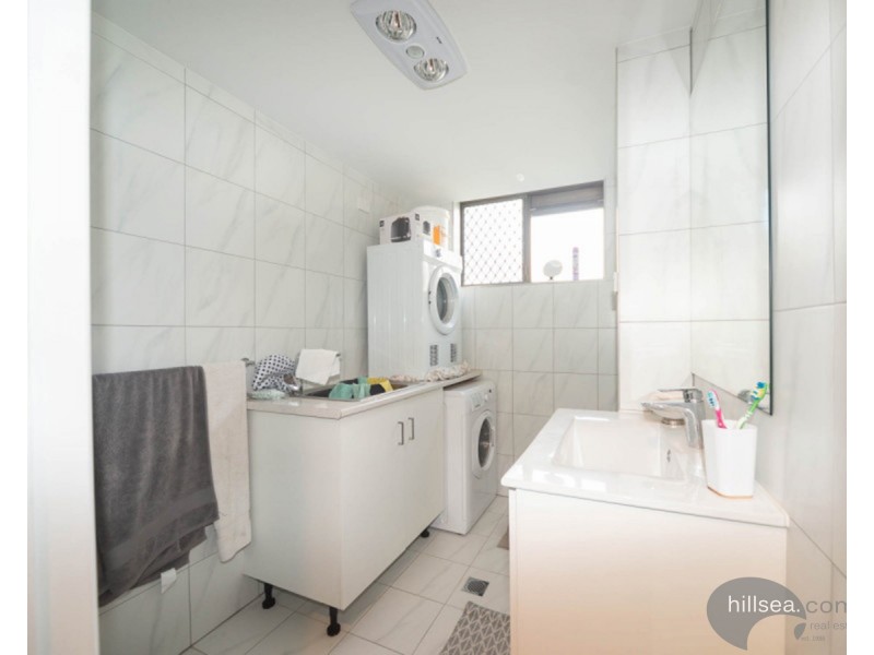 2/490 Marine Parade, Biggera Waters QLD 4216