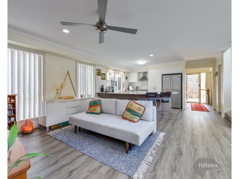 4 Thyme Court, Runaway Bay QLD 4216