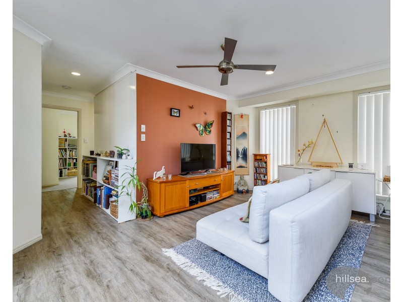 4 Thyme Court, Runaway Bay QLD 4216