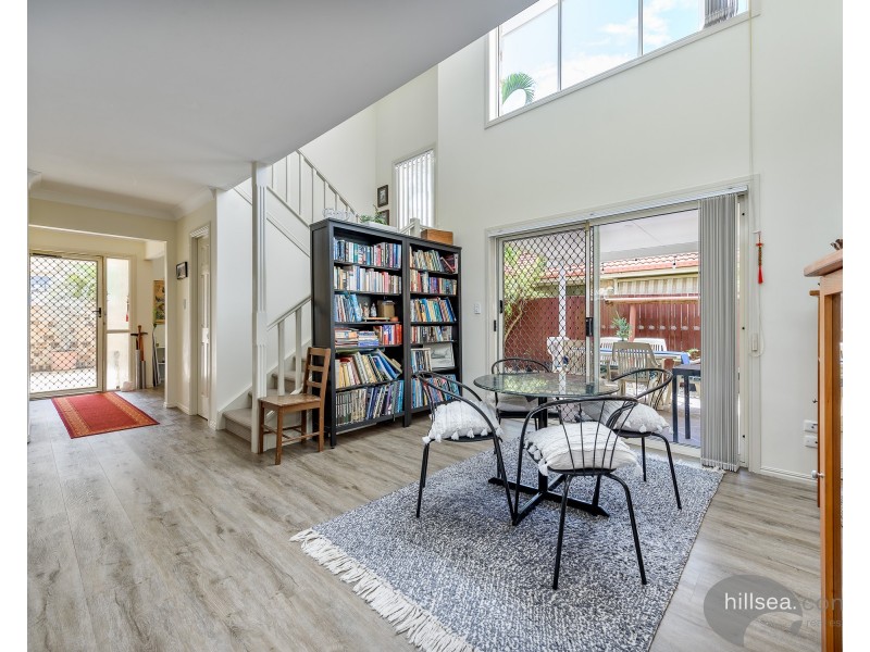 4 Thyme Court, Runaway Bay QLD 4216