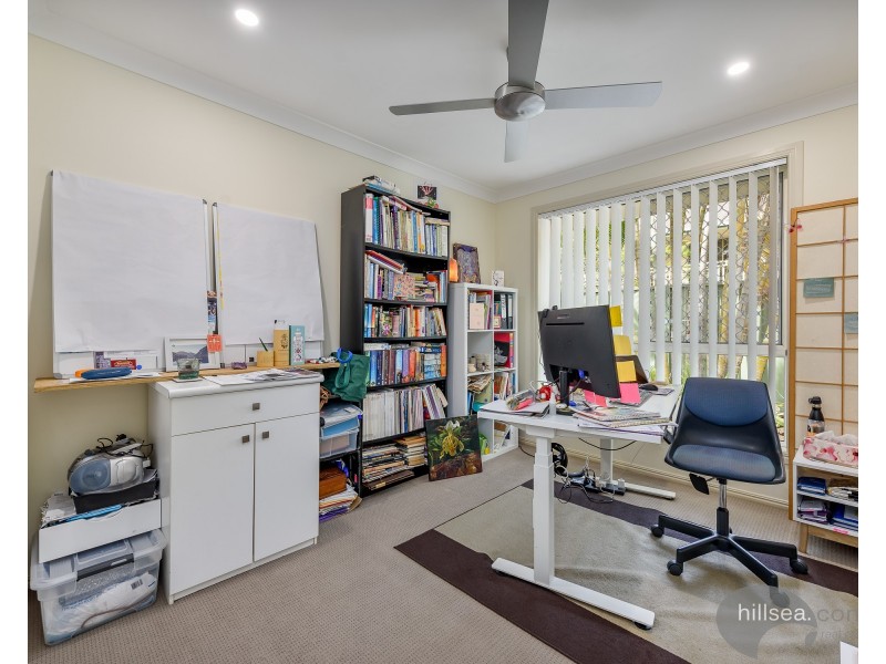 4 Thyme Court, Runaway Bay QLD 4216