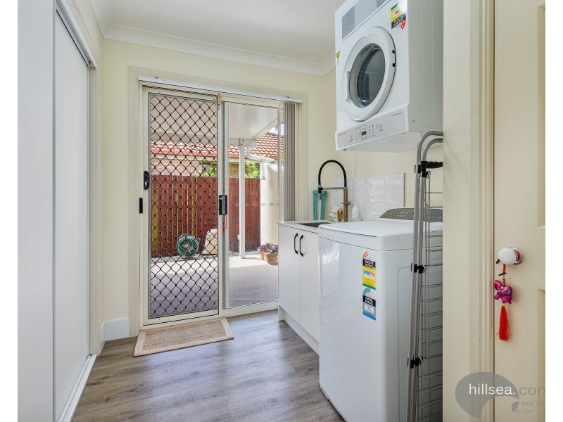 4 Thyme Court, Runaway Bay QLD 4216