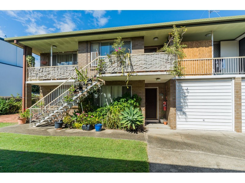 2/59 Bayview Street, Runaway Bay QLD 4216
