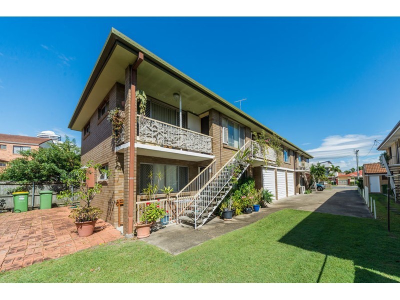 2/59 Bayview Street, Runaway Bay QLD 4216