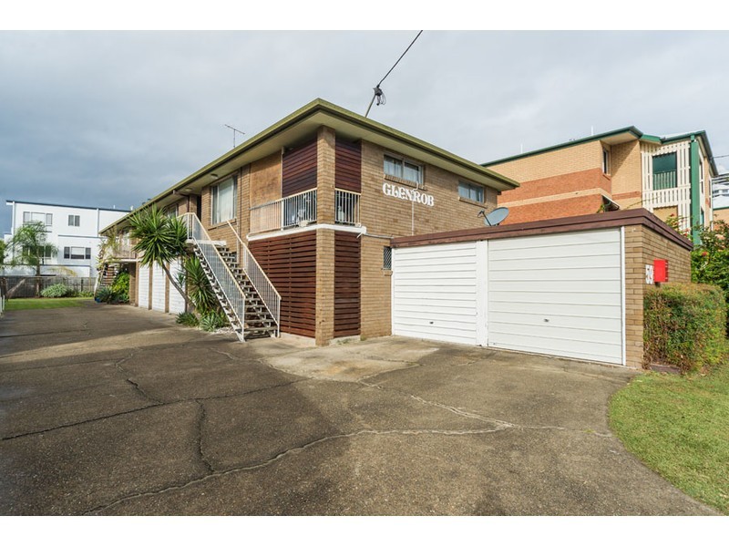 2/59 Bayview Street, Runaway Bay QLD 4216