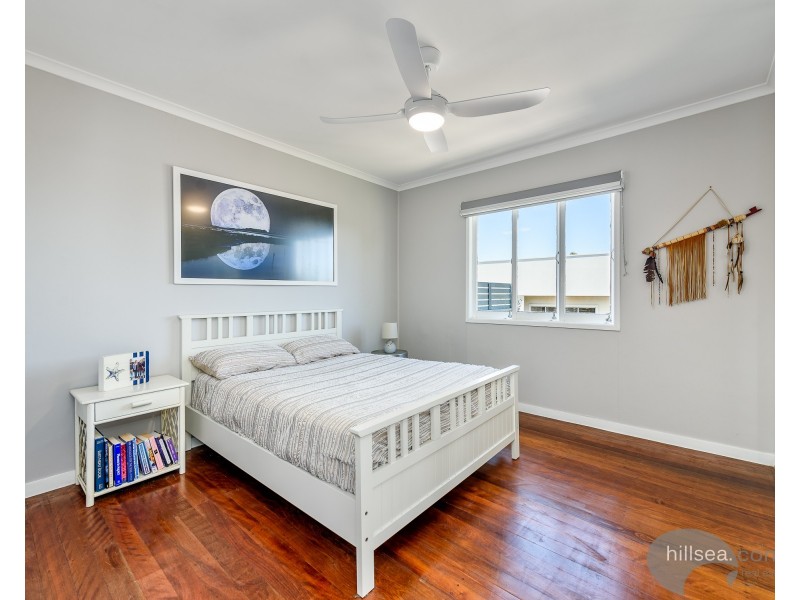7A Waratah Avenue, Biggera Waters QLD 4216