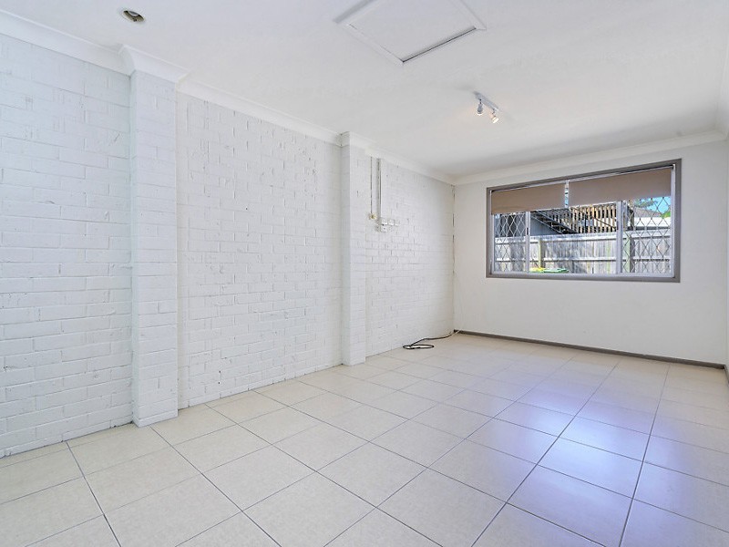 1 & 2/14 Barton Avenue, Southport QLD 4215