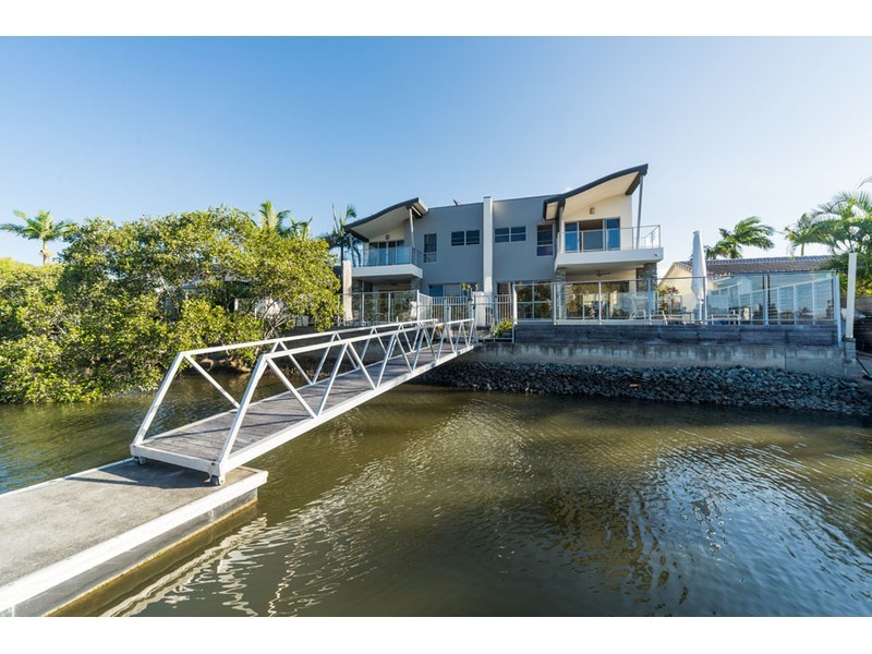 1/5 Sophia Avenue, Biggera Waters QLD 4216