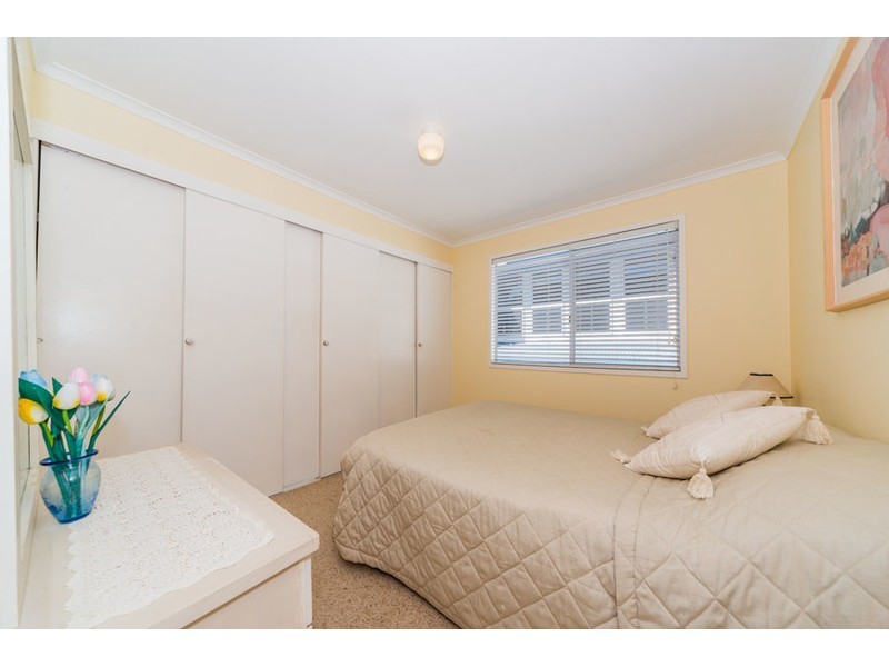 16 Back Street, Biggera Waters QLD 4216