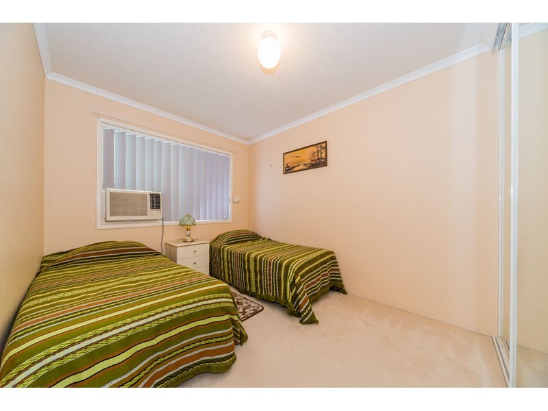 4/4 Madang Crescent, Runaway Bay QLD 4216
