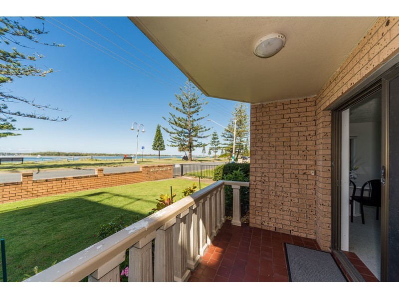 1/504 Marine Parade, Biggera Waters QLD 4216