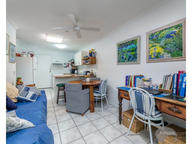 1/8 Waterbird Court, Coombabah QLD 4216