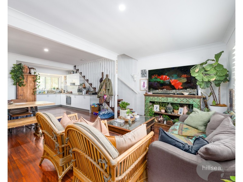 1/17 Eurimbula Court, Paradise Point QLD 4216
