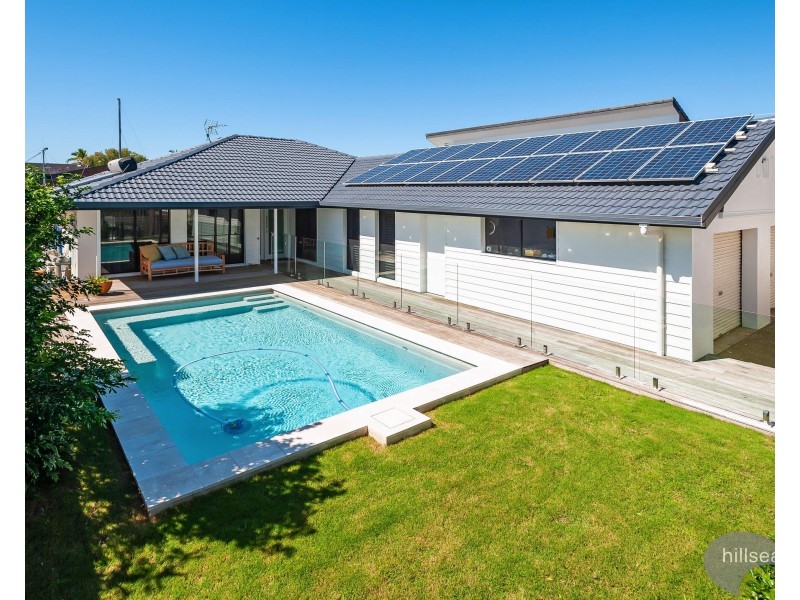 359 Bayview Street, Hollywell QLD 4216