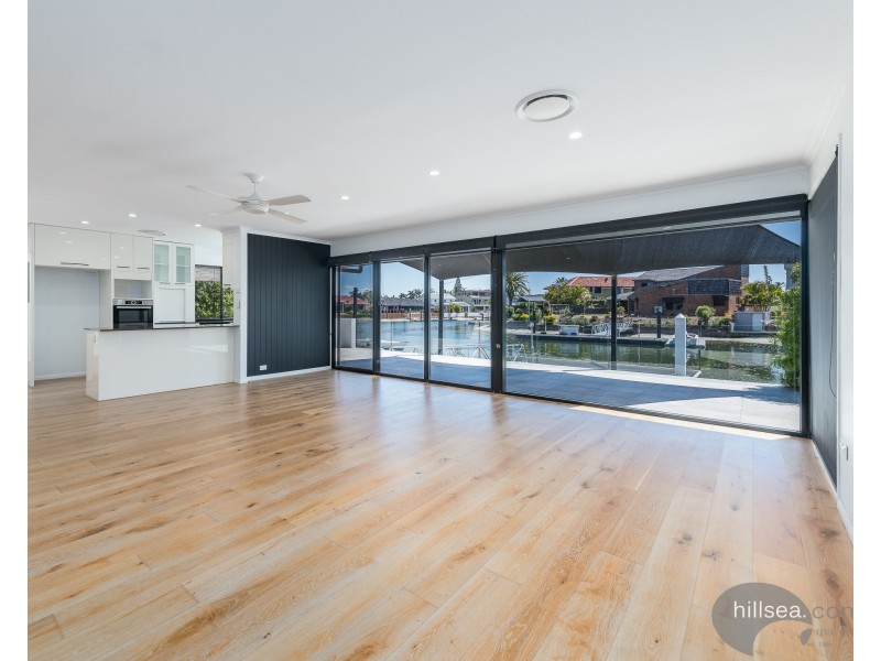 359 Bayview Street, Hollywell QLD 4216