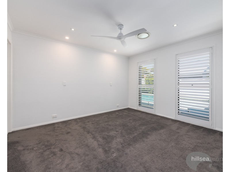 359 Bayview Street, Hollywell QLD 4216