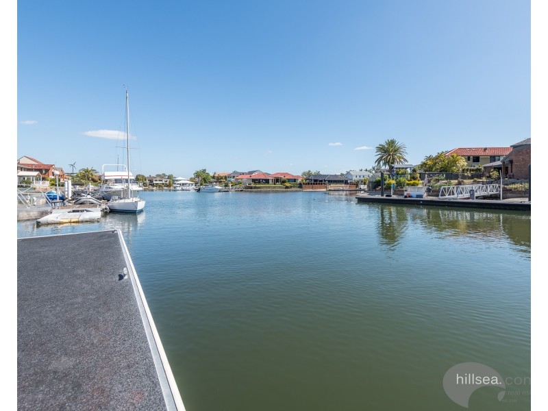 359 Bayview Street, Hollywell QLD 4216