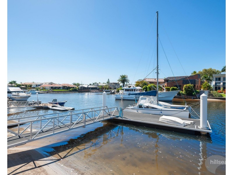 359 Bayview Street, Hollywell QLD 4216