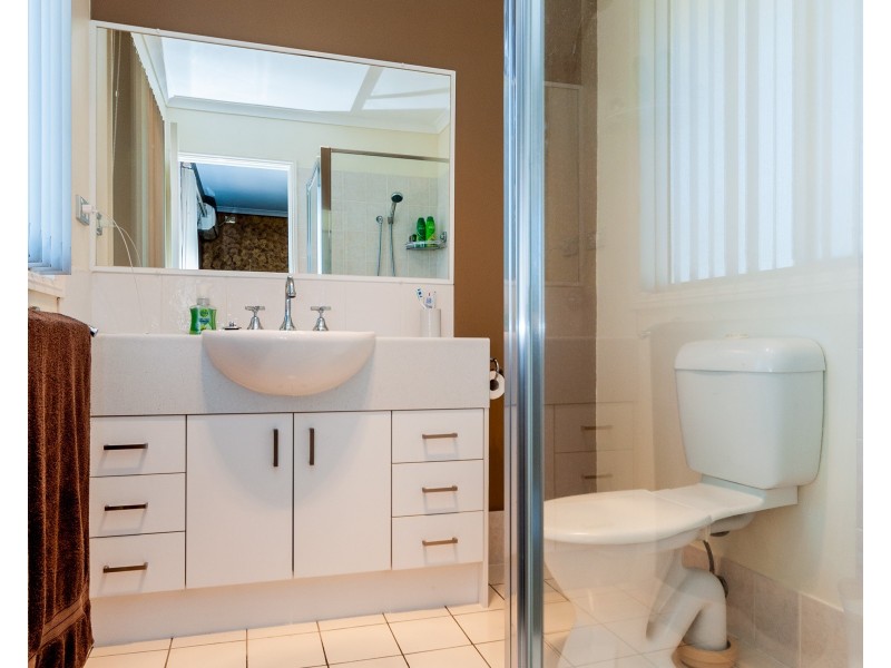 643 Pine Ridge Road, Biggera Waters QLD 4216