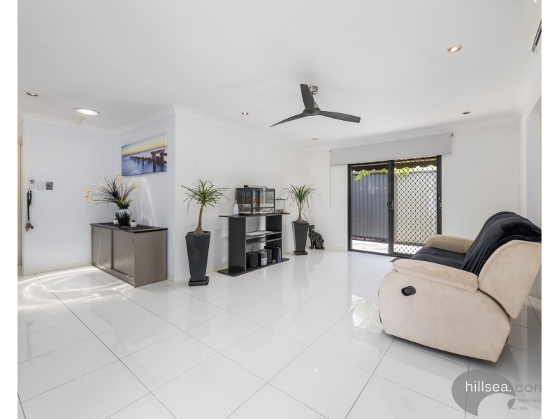 2/3 Riccarton Place, Labrador QLD 4215
