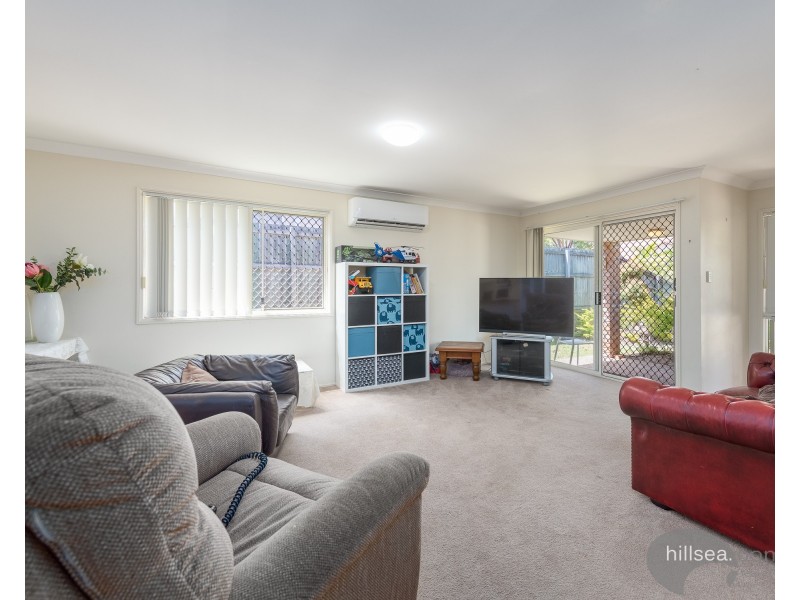 2/9 Jacqueline Avenue, Labrador QLD 4215