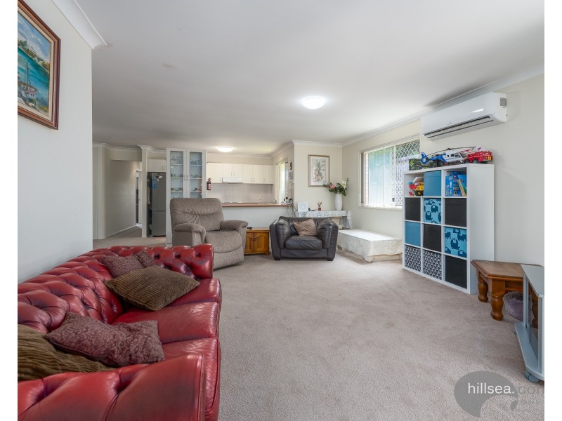 2/9 Jacqueline Avenue, Labrador QLD 4215