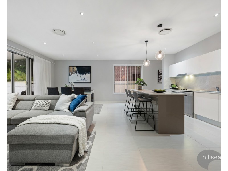 2/8 Compass Drive, Biggera Waters QLD 4216