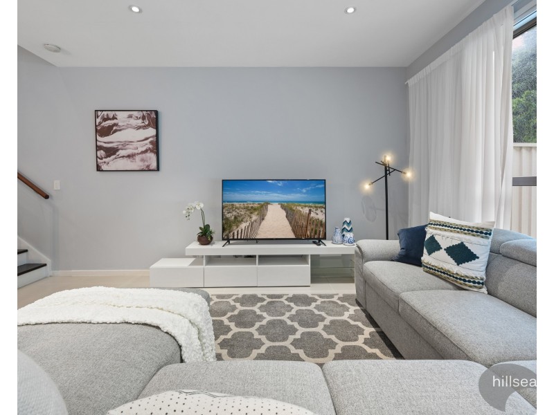 2/8 Compass Drive, Biggera Waters QLD 4216