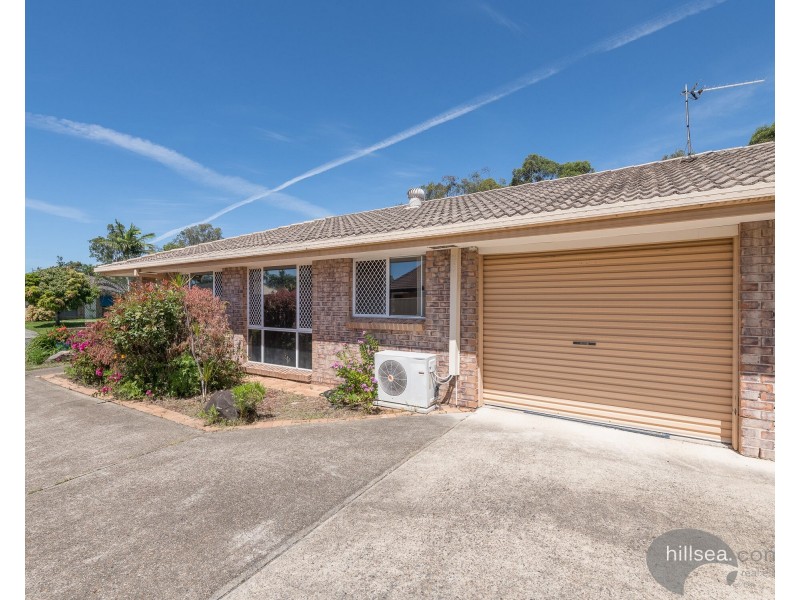 1/2 Riccarton Place, Labrador QLD 4215