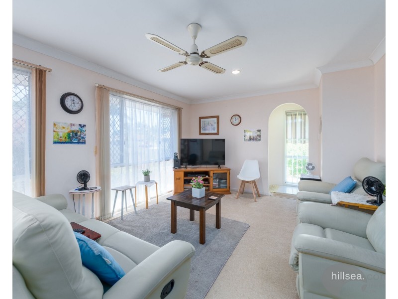 1/2 Riccarton Place, Labrador QLD 4215