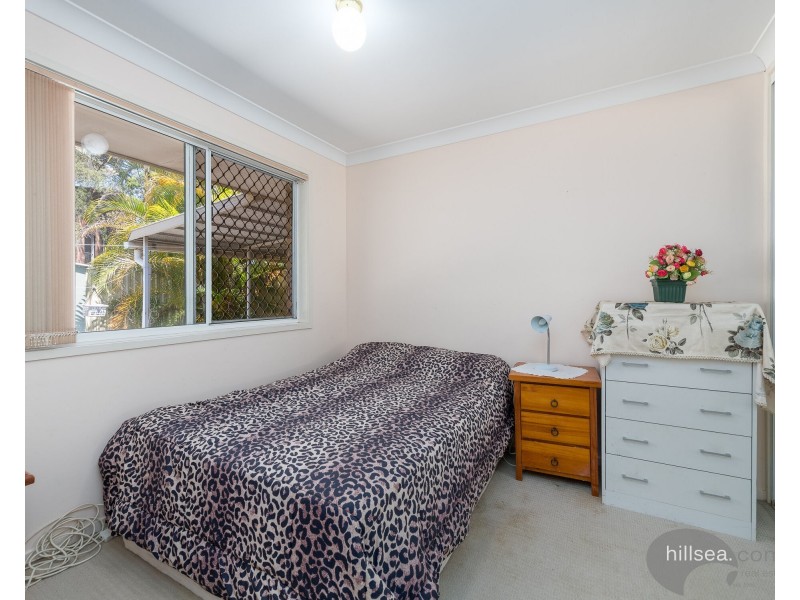 1/2 Riccarton Place, Labrador QLD 4215