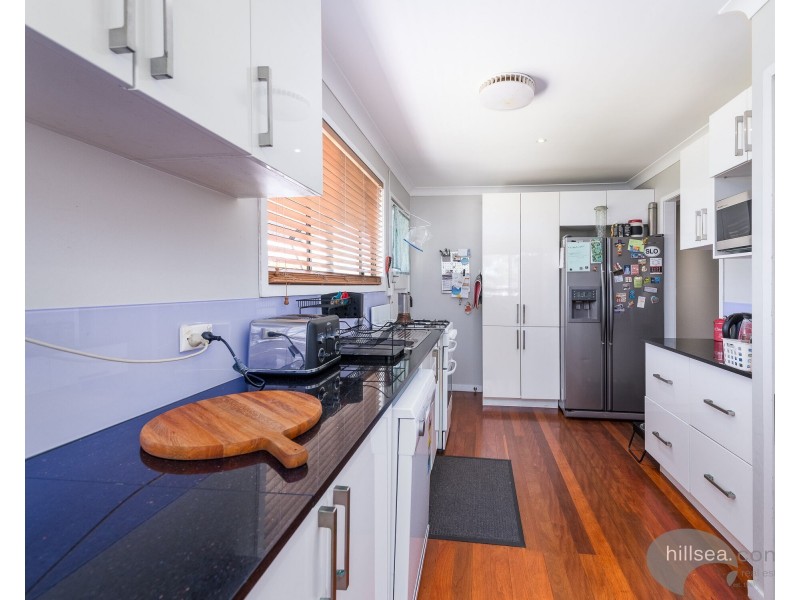 3 Arthur Street, Biggera Waters QLD 4216