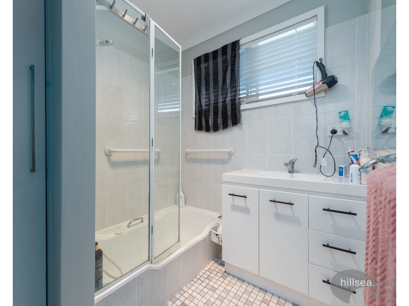 3 Arthur Street, Biggera Waters QLD 4216