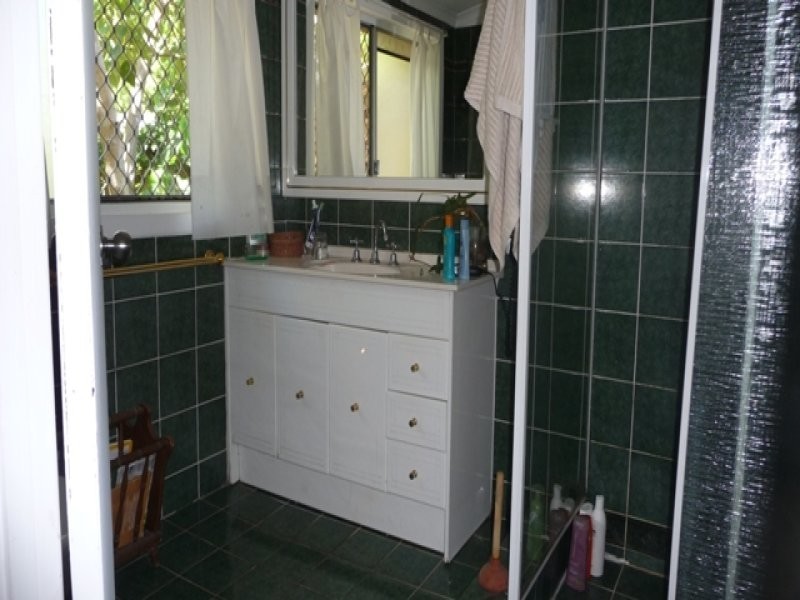 6 Bright Avenue, Labrador QLD 4215