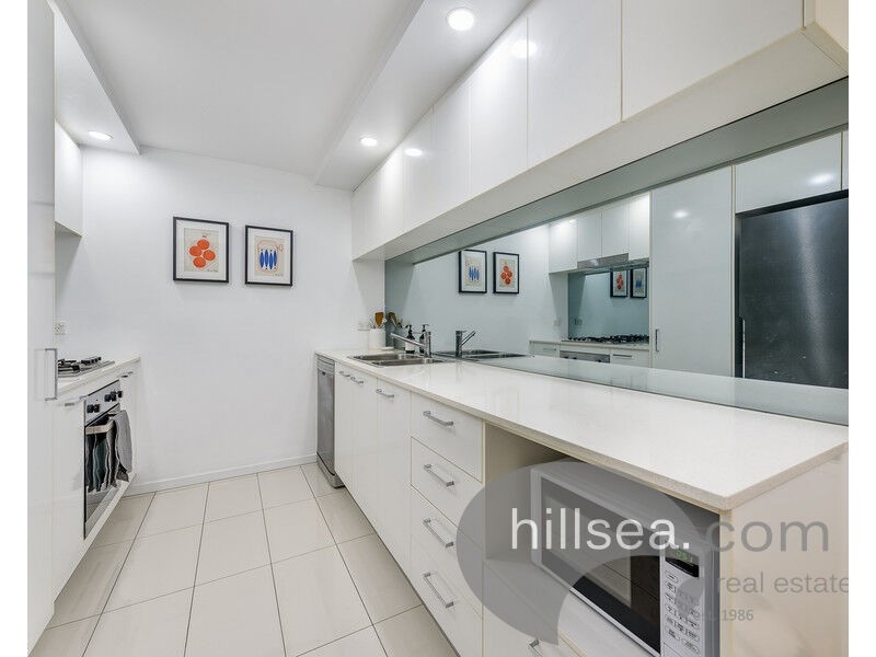 307/3 Compass Drive, Biggera Waters QLD 4216