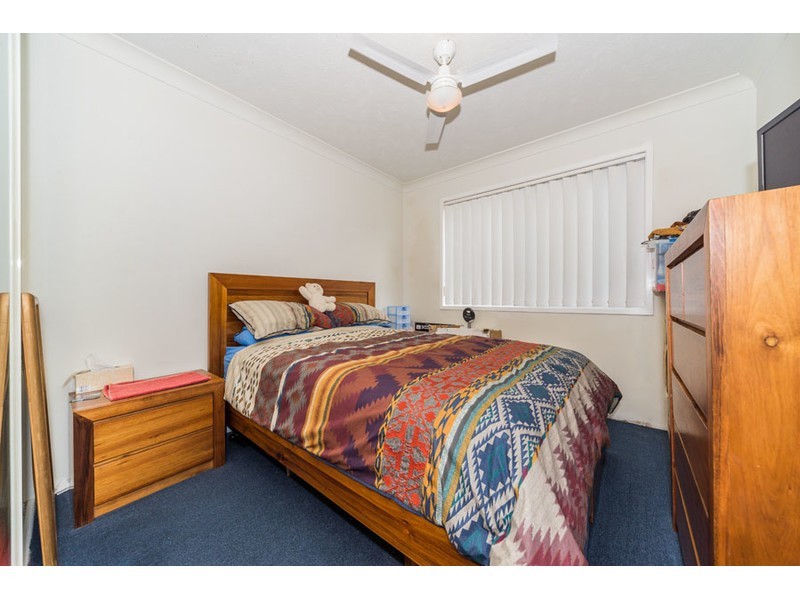 4/75 Bayview Street, Runaway Bay QLD 4216