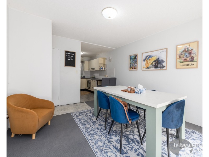 1/31 Frank Street, Labrador QLD 4215