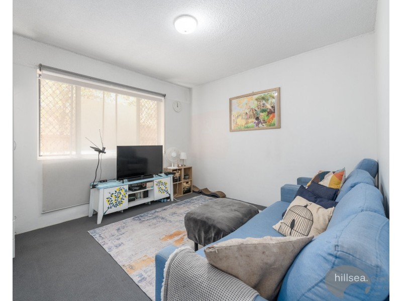 1/31 Frank Street, Labrador QLD 4215